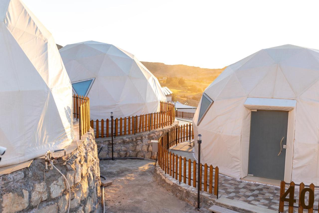ホテル The Rock Camp Petra ワディ・ムーサ エクステリア 写真